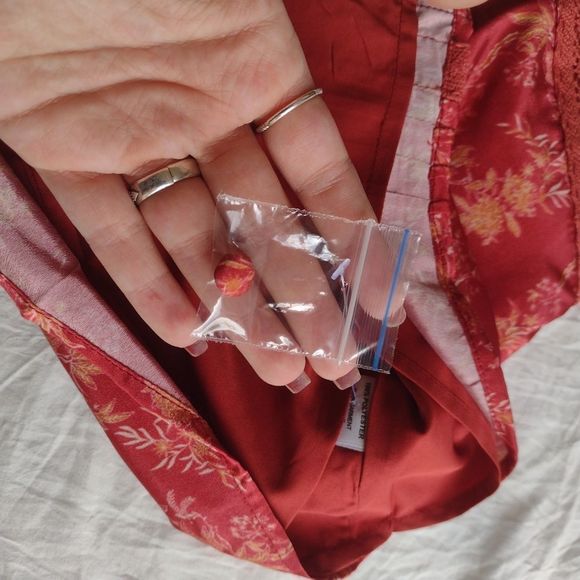 New KREWE red tropical print crop top - Picture 8 of 8